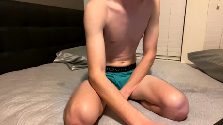 19yearoldtwink43  16-01-2022